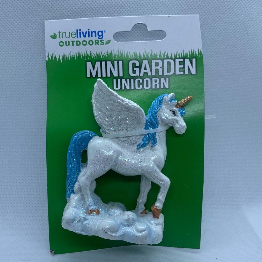 NEW IN PACKAGINE Trueliving Outdoors Mini Garden Unicorn - Fairy Garden